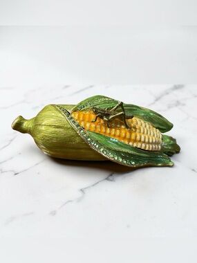 Vintage enamel ear of corn/grasshopper trinket box